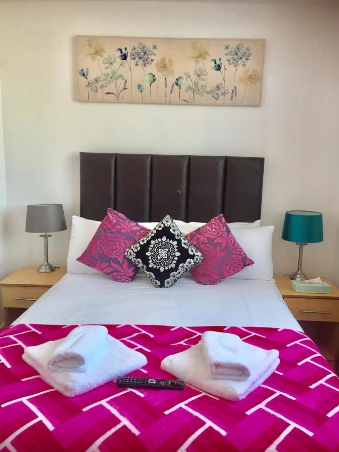 Metro House Star Accommodation Λονδίνο Εξωτερικό φωτογραφία