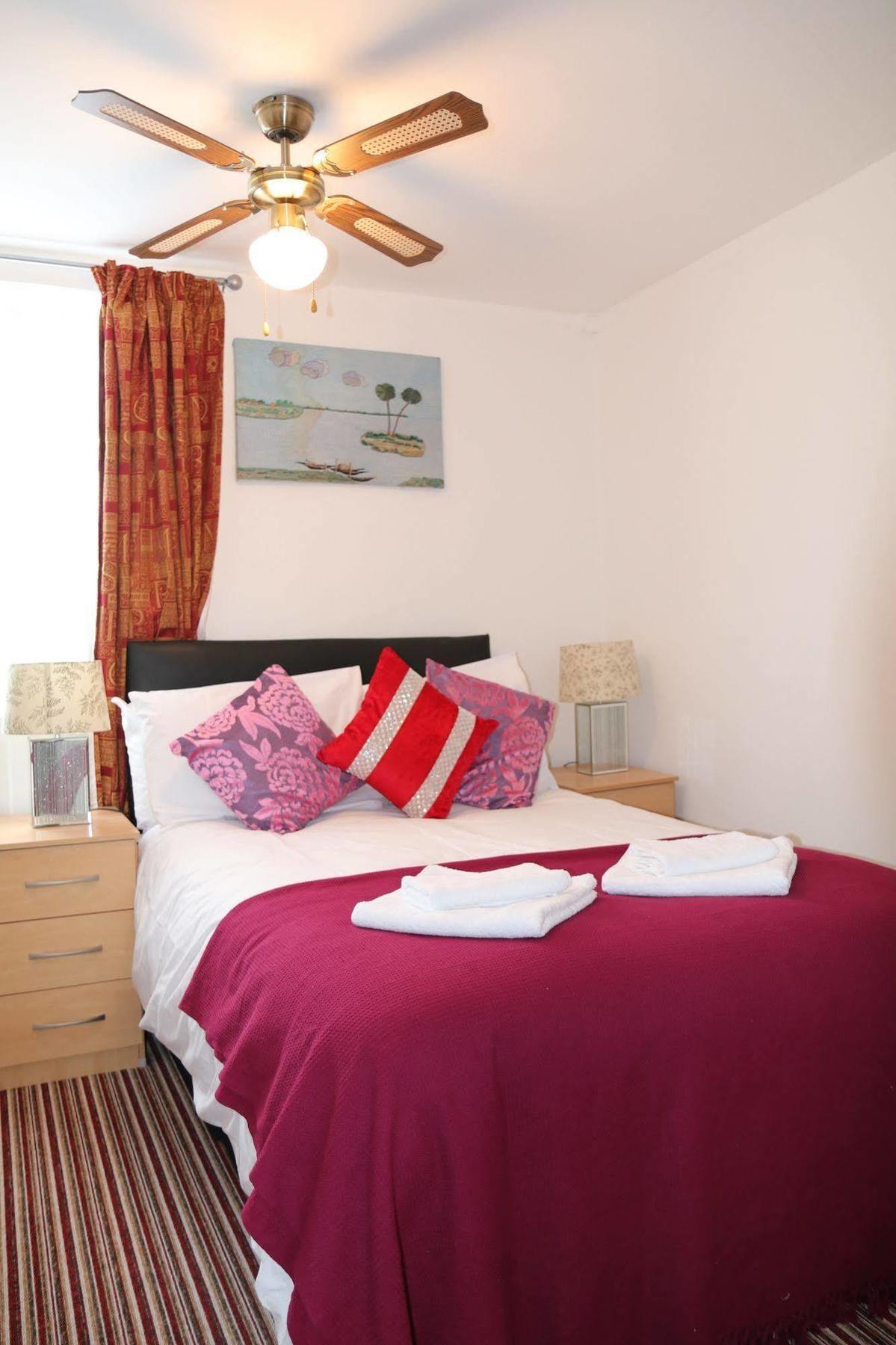 Metro House Star Accommodation Λονδίνο Εξωτερικό φωτογραφία
